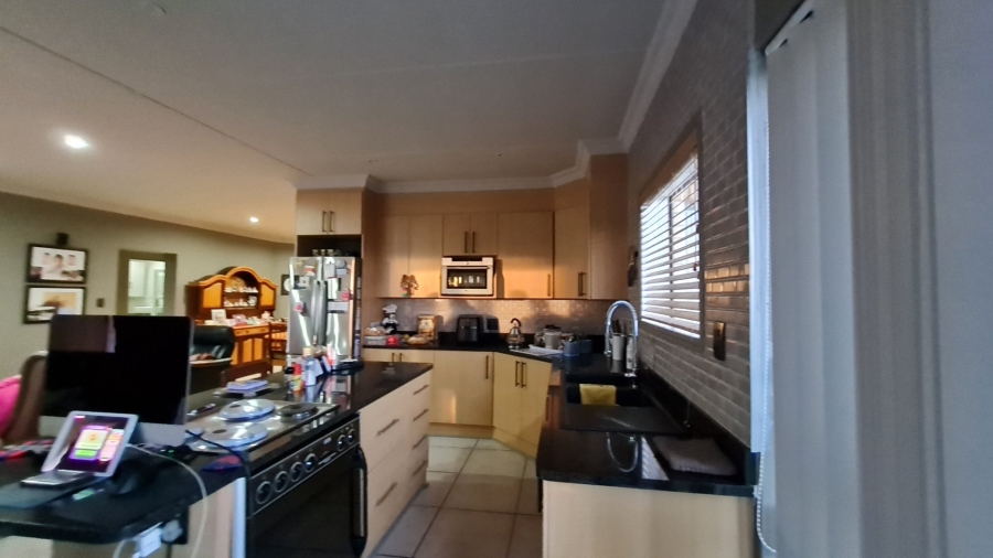 4 Bedroom Property for Sale in Dana Bay Western Cape